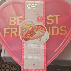 Heart-Shaped Pink Snackle Box/8 individual compartments